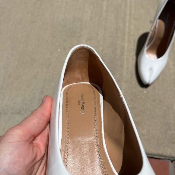 Maison Martin Margiela Women's White Leather Pumps - Picture 8 of 16
